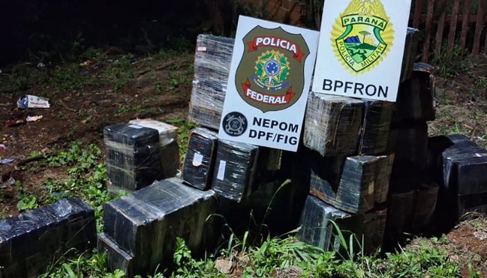  PMPR prende dupla com quase meia tonelada de maconha em Foz o Iguaçu